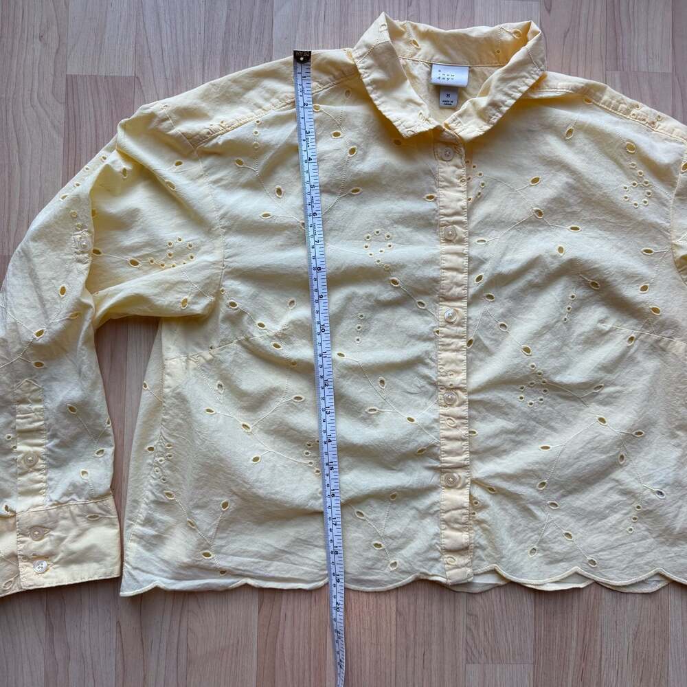 Butter Yellow 100% Cotton Eyelet Button Down Crop Blouse Long Sleeve - Picture 7 of 8